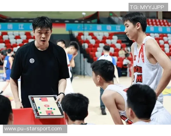 外援约克重返浙江男篮杭州欢迎约老师继续携手奋战新赛季 外援约克重返浙江男篮杭州欢迎约老师继续携手奋战新赛季