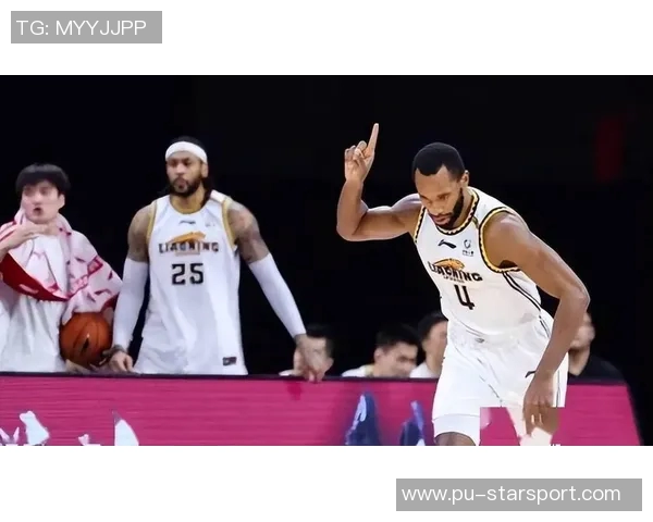 曼恩首节火力全开独得10分半场高效6中5贡献14分3板表现出色